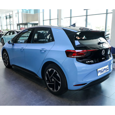 2023 Volkswagen ID3 Электрический маленький автомобиль с дальностью 450 км и весом 1760 кг
